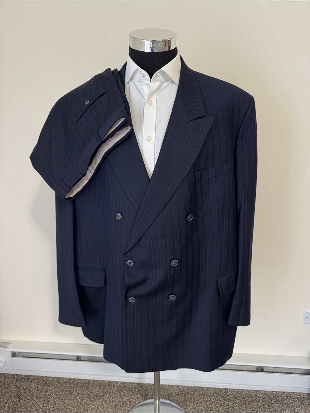 Jack Victor mens 52L blue pinstripe Loro Piana wool double breast suit EUC